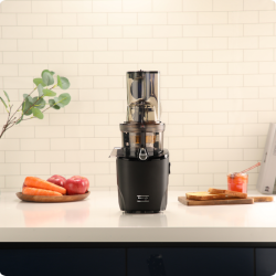 Kuvings REVO830 | Extrator de Sumo Vertical Cold Press Oficial